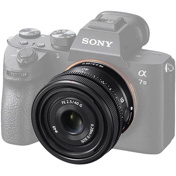 Sony E 40mm F2.5 G Fisheye Lens Sony E 40mm F2.5 G Fisheye Lens