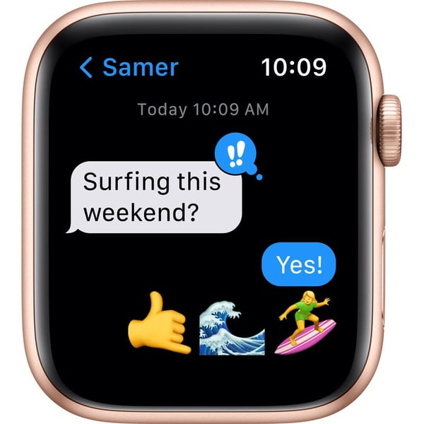 Apple Watch SE GPS+Cellular 44mm Gold Aluminium Case Starlight Sport Band - Regular - Middle East Version Apple Watch SE GPS+Cellular 44mm Gold Aluminium Case Starlight Sport Band - Regular - Middle East Version