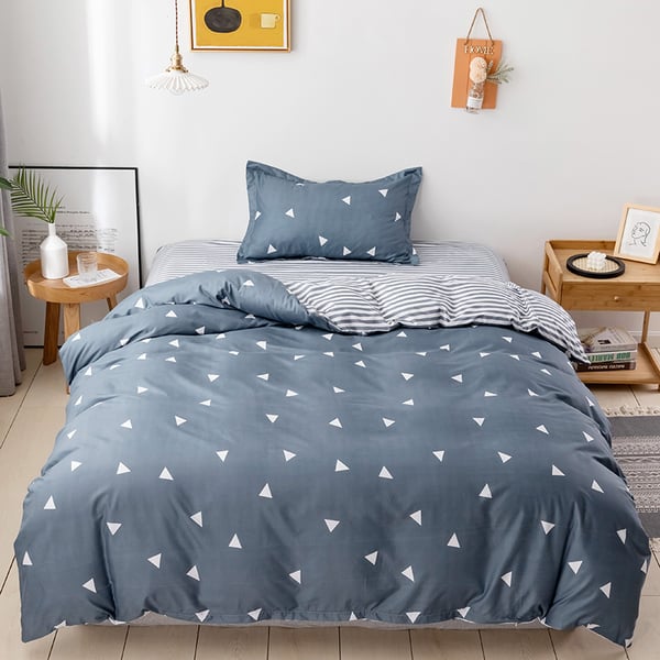 Buy RISHAHOME 3 Piece Single Size Duvet Cover Set (150×200 cm) Shamrock 1502003SHM Online in UAE