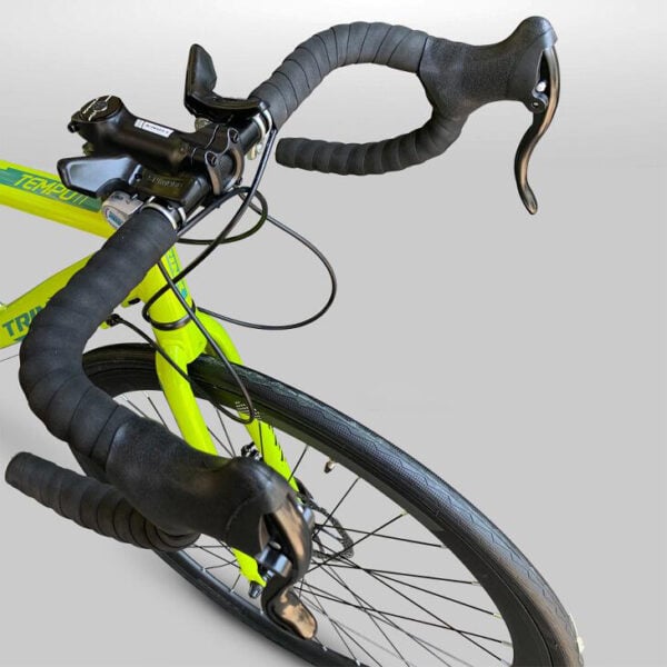 Trinx Tempo 1.1 Road Bike 700c (Black-Red) Trinx Tempo 1.1 Road Bike 700c (Black-Red)
